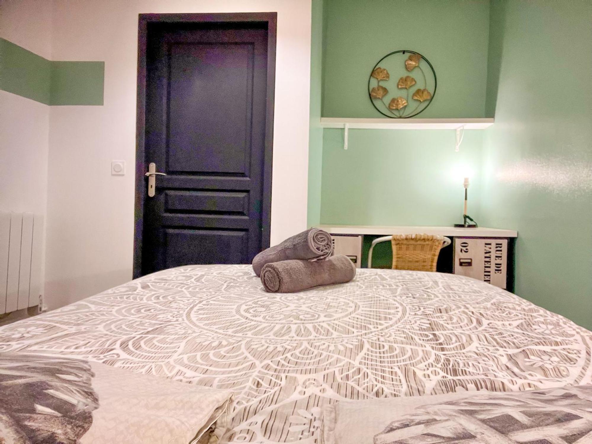 Le Montaigne - Wifi Fibre- Coeur Du Centre Ville-Property Rental Nm Perigueux Ngoại thất bức ảnh